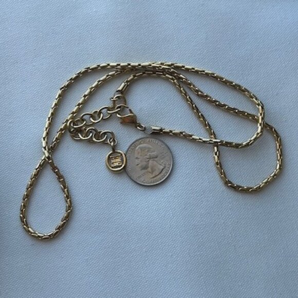 GIVENCHY Couture 4G Gold Snake Necklace - Picture 10 of 10